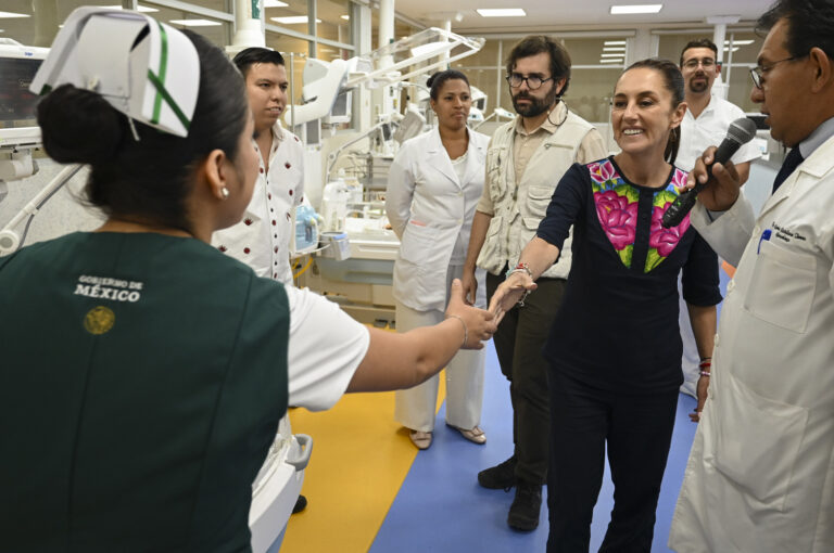 P13_Mexico_Nacional_InauguracionHospitalesOaxaca