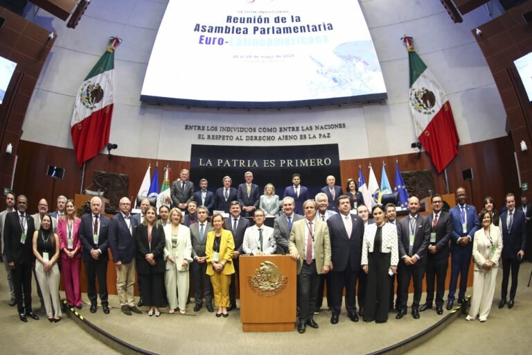 P13_Mexico_Congreso_Senado