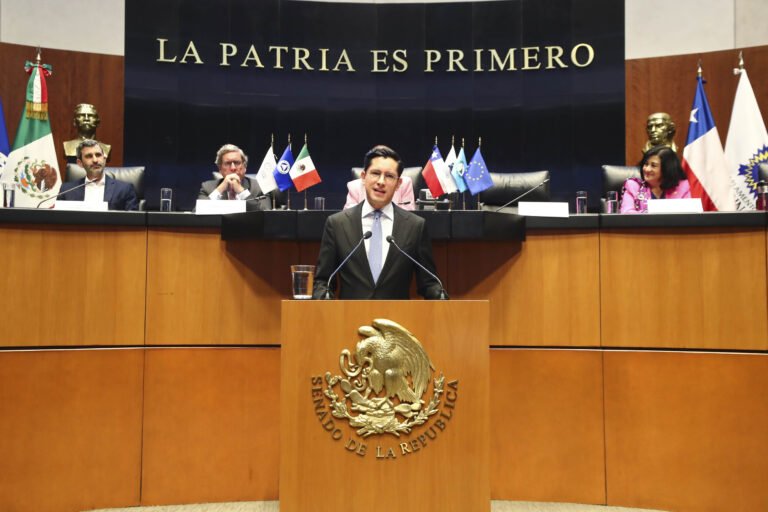 P13_Mexico_Congreso_Senado