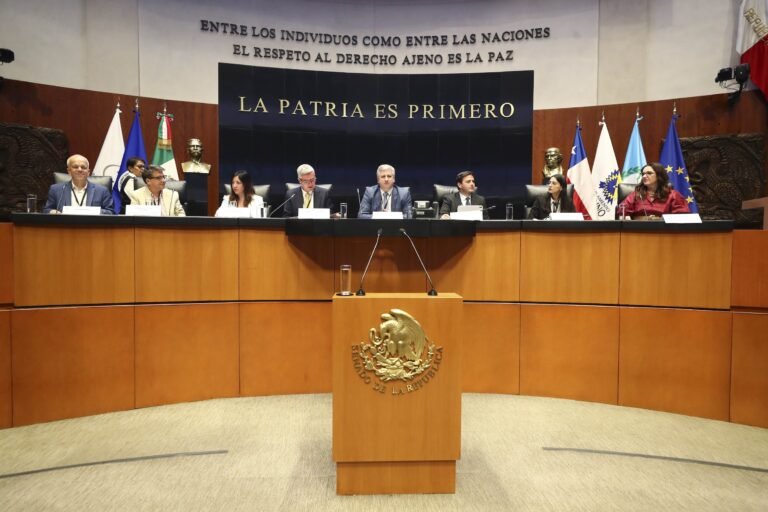 P13_Mexico_Congreso_Senado